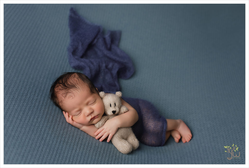 Best Tacoma newborn photographer